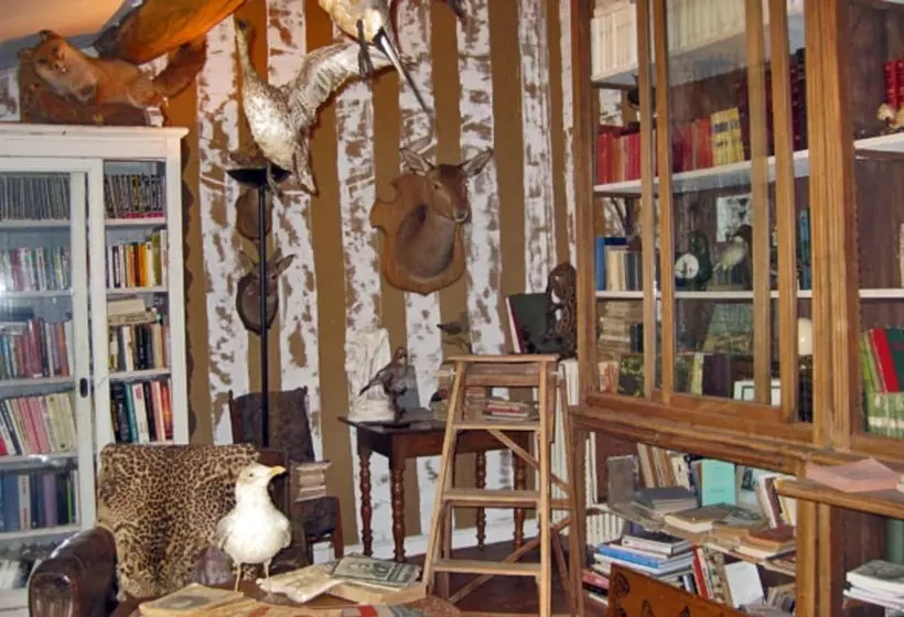 Aamiaismajoitus (B&B) Domaine De Rennebourg