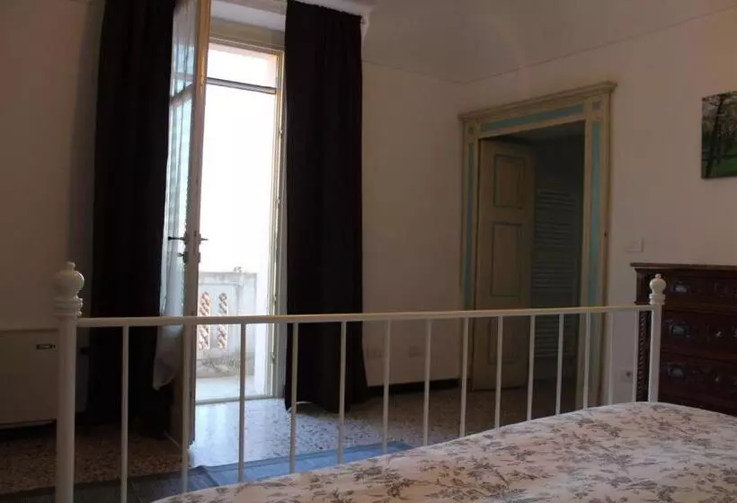 Aamiaismajoitus (B&B) La Villa Di Pa