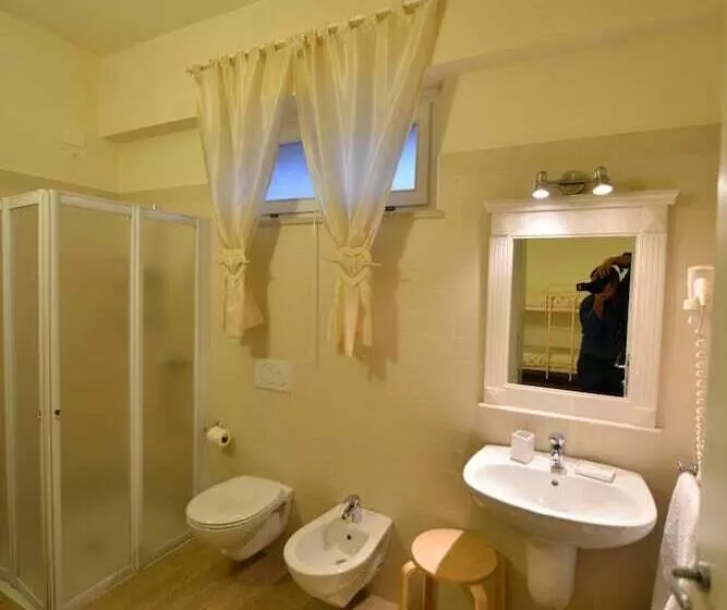 Aamiaismajoitus (B&B) Villa Bianca