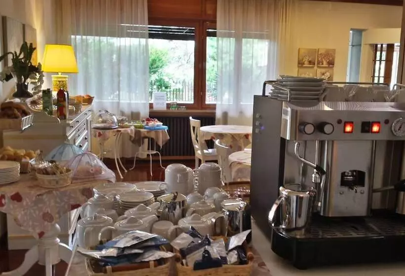 Aamiaismajoitus (B&B) Villa Bianca