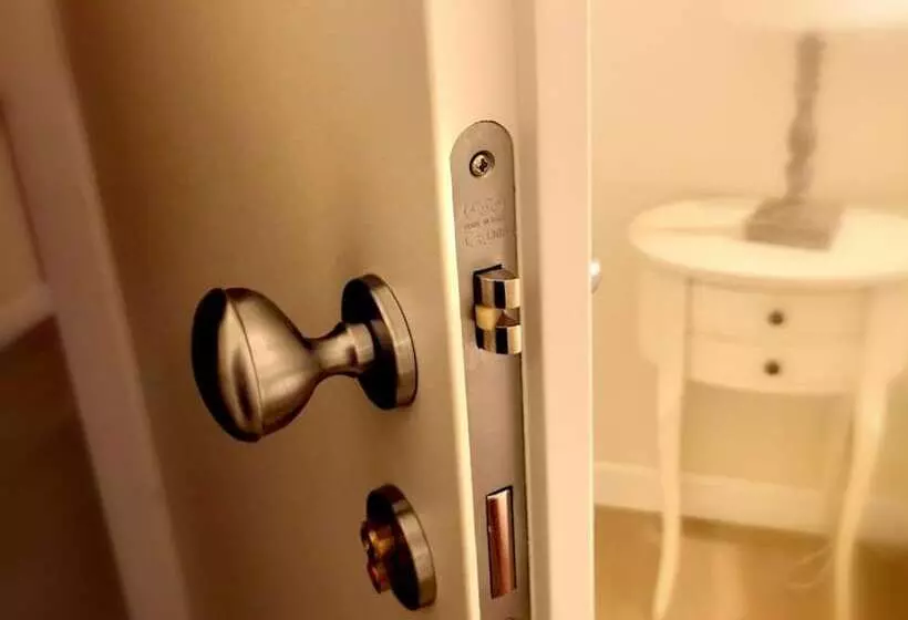 Aamiaismajoitus (B&B) Villa Bianca