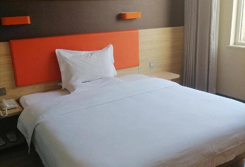 Otel 7days Premium·sheixian Longguan Street Beiguan Primary School