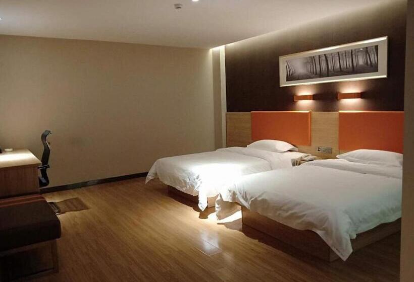 Otel 7days Premium·sheixian Longguan Street Beiguan Primary School