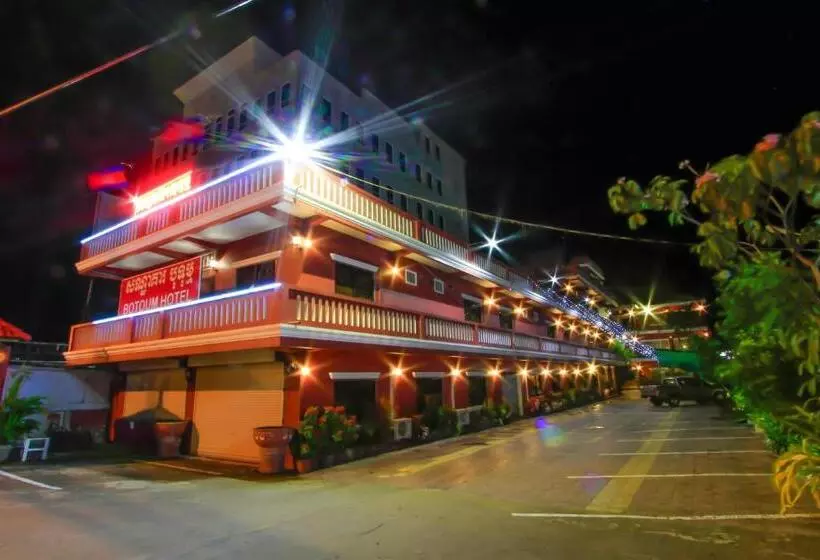 Hotelli Botoum