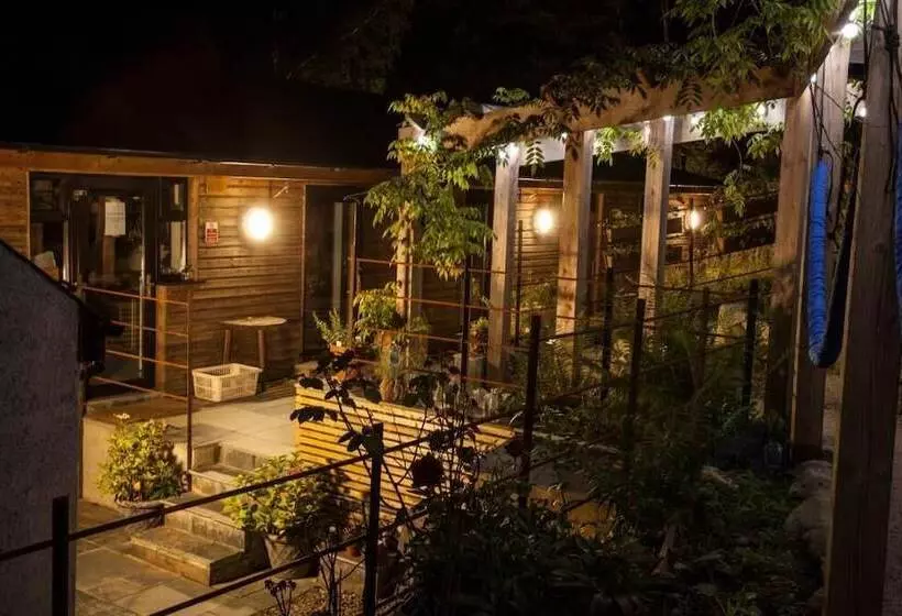 Hotelli The Elbowroom Escape