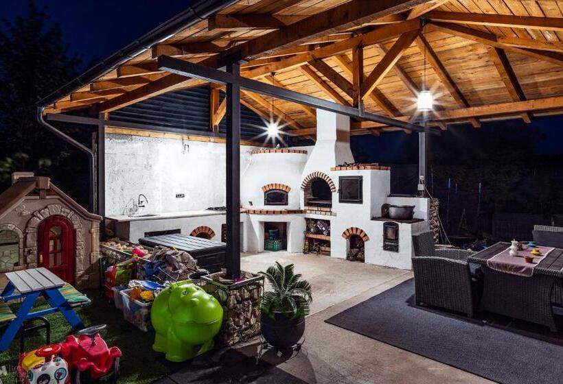 펜션 Delta Mayanka