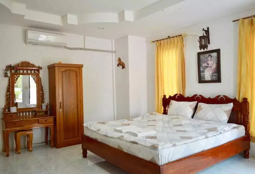 Rachiga Hotel Grand Resort