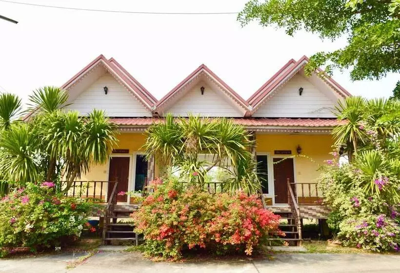 Rachiga Hotel Grand Resort