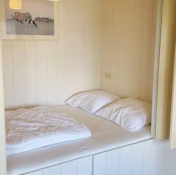 リゾートホテル Recreatiebedrijf De Koevoet