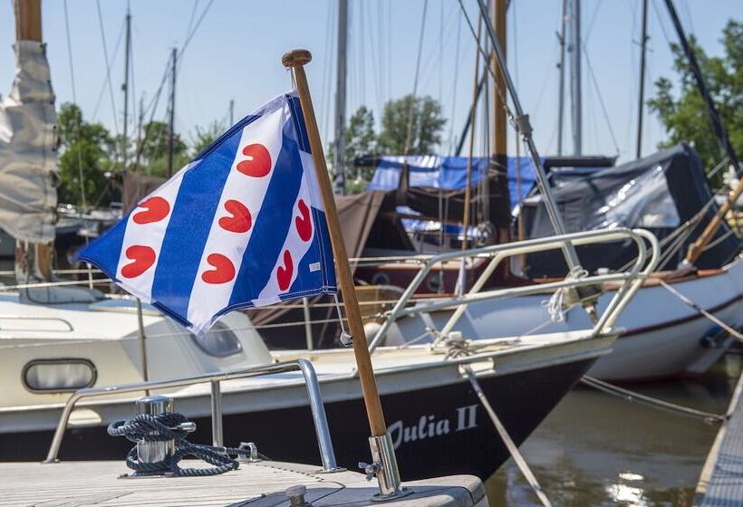 Курорт Recreatiebedrijf De Koevoet