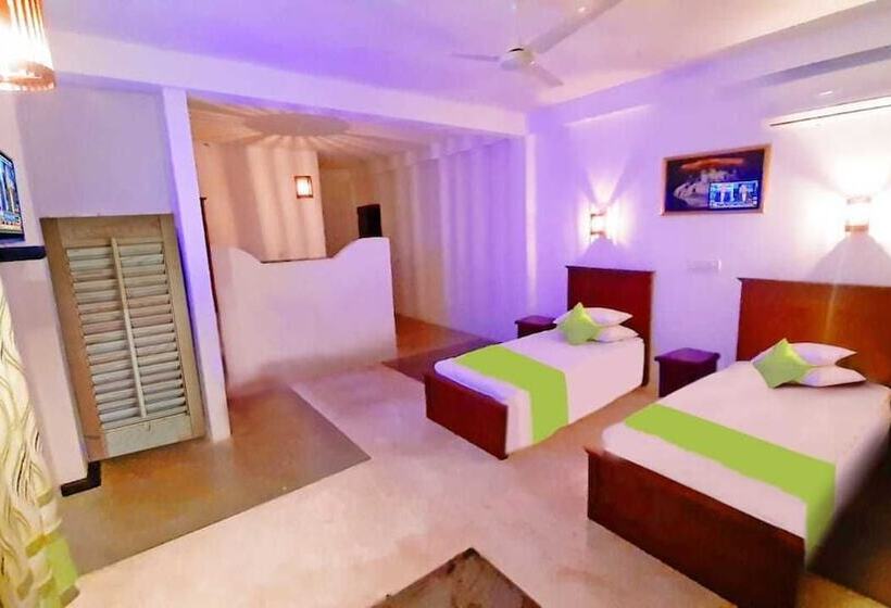 ホテル Akurala Beach Boutique Resort