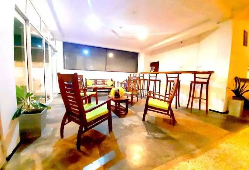 Hotelli Akurala Beach Boutique Resort