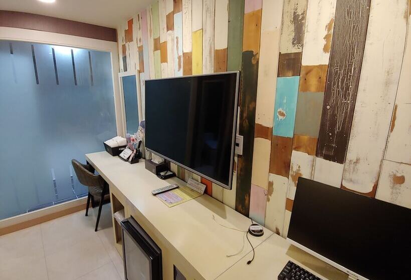 فندق Apple Drive In