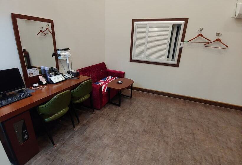 فندق Apple Drive In