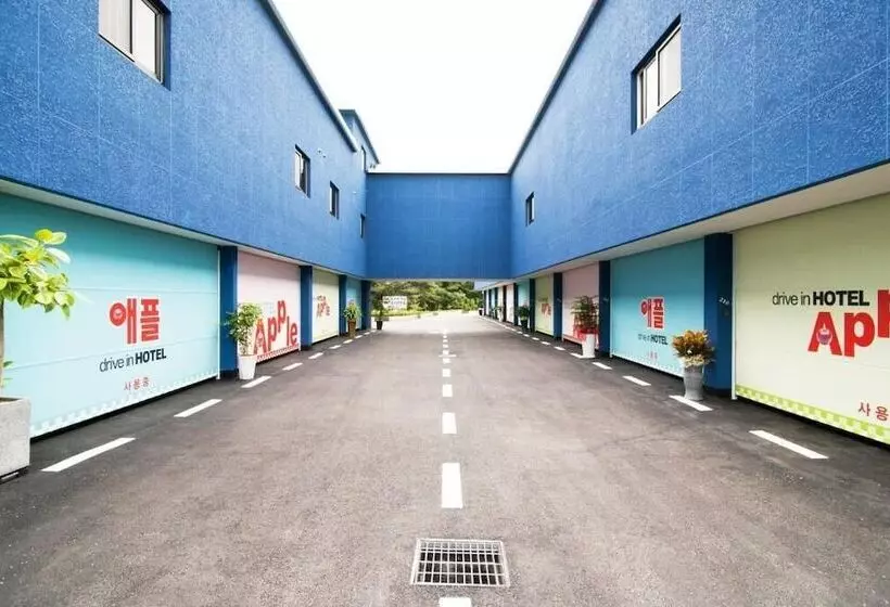 ホテル Apple Drive In