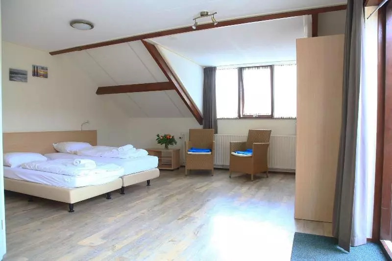 Hotelli Budget  Vrouwenpolder