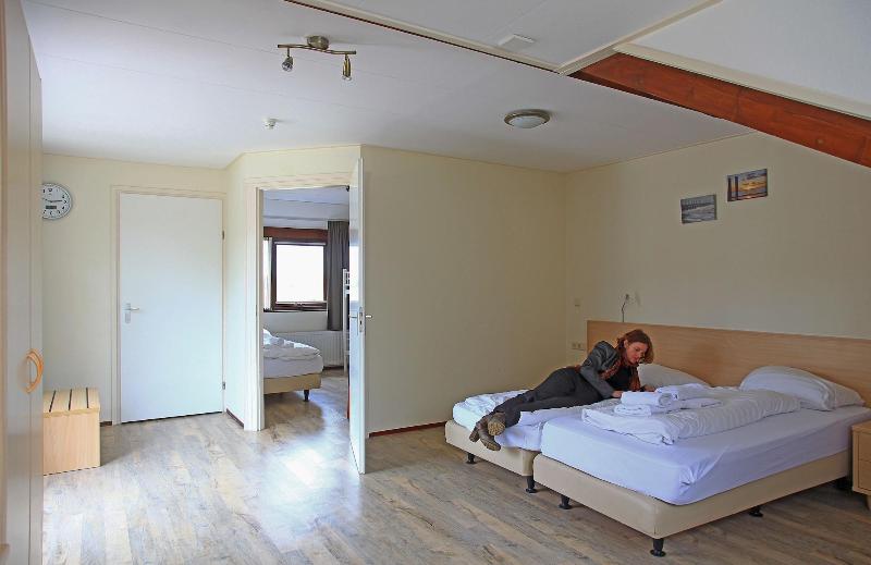 ホテル Budget Vrouwenpolder