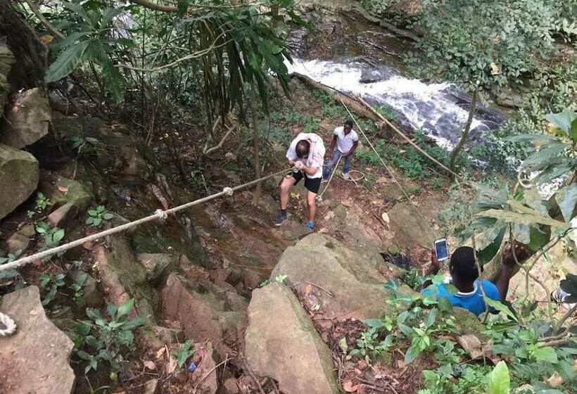 酒店 Mountain Paradise Lodge