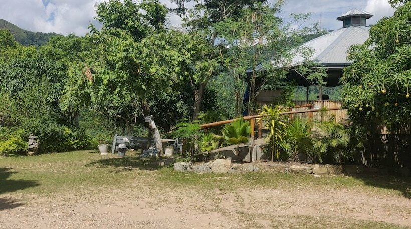 酒店 Mountain Paradise Lodge