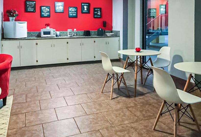 호텔 Days Inn By Wyndham Atmore