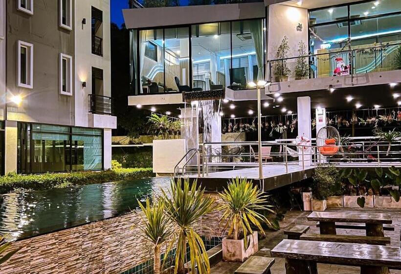 בית מלון כפרי The Contrast I