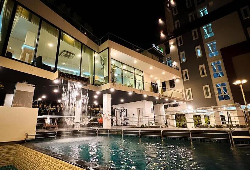 בית מלון כפרי The Contrast I