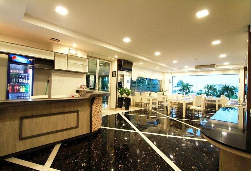 בית מלון כפרי The Contrast I