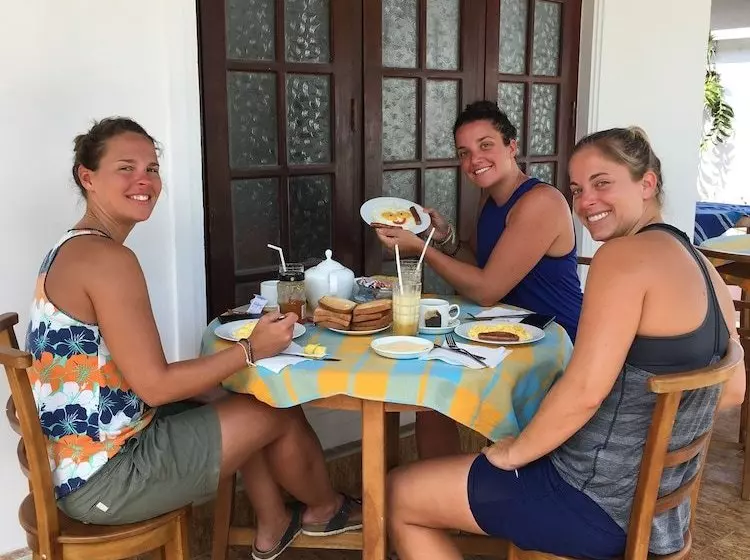 Hotelli The Saffron Airport