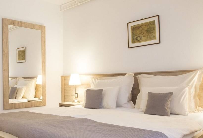 ペンション Guest House Oreskovic