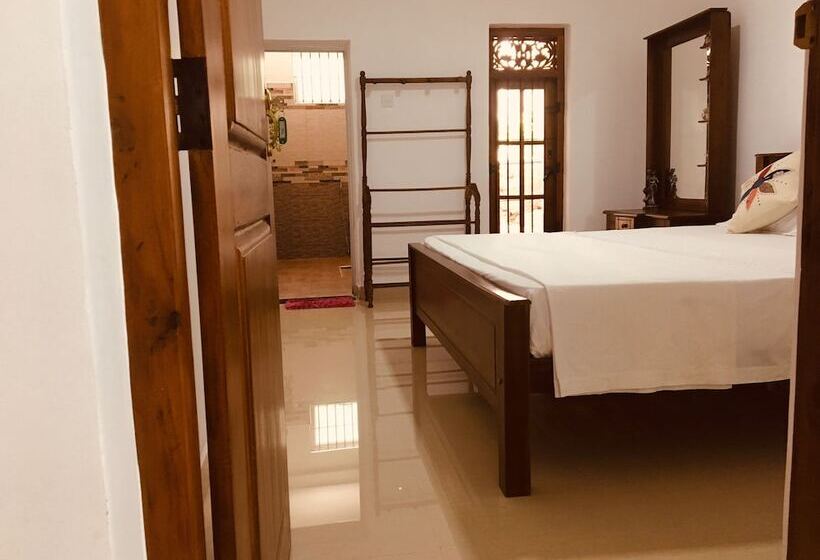 ペンション Kandy Home Stay Villa