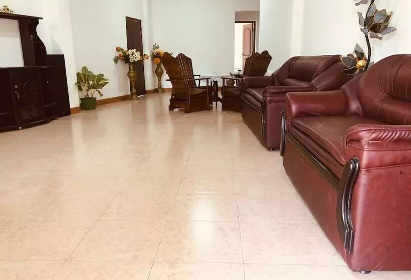 پانسیون Kandy Home Stay Villa