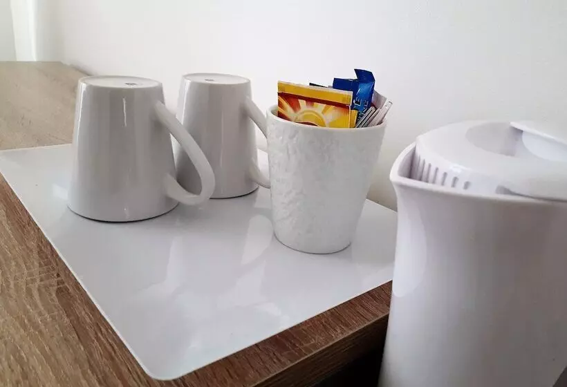 Majatalo Les Hauts De Malirat