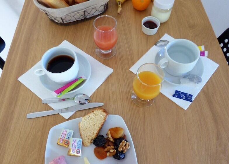 펜션 Les Hauts De Malirat