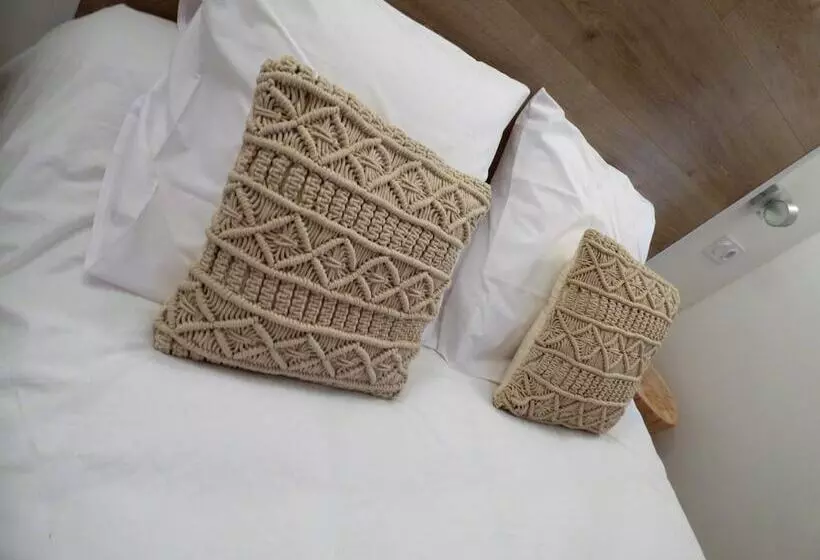 Majatalo Les Hauts De Malirat