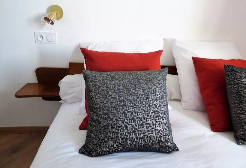 Majatalo Les Hauts De Malirat