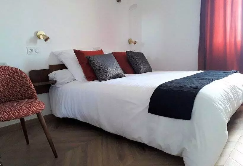 Majatalo Les Hauts De Malirat