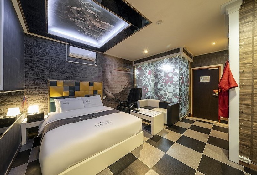 فندق Sky Opening Drivein Muintel