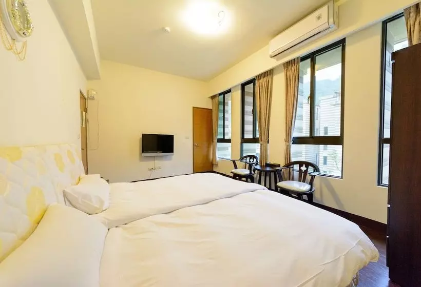 هتل No.8 Dream Street Bed And Breakfast