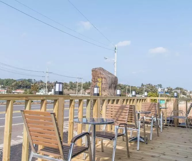 ホテル Pension Jung Won