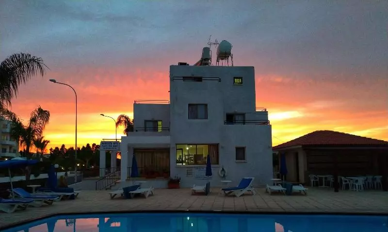 Apts. Mariecosta