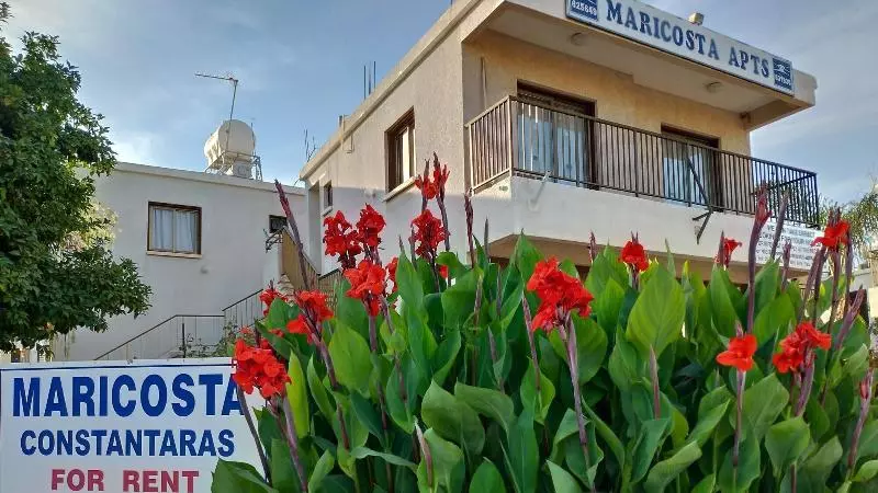 Apts. Mariecosta