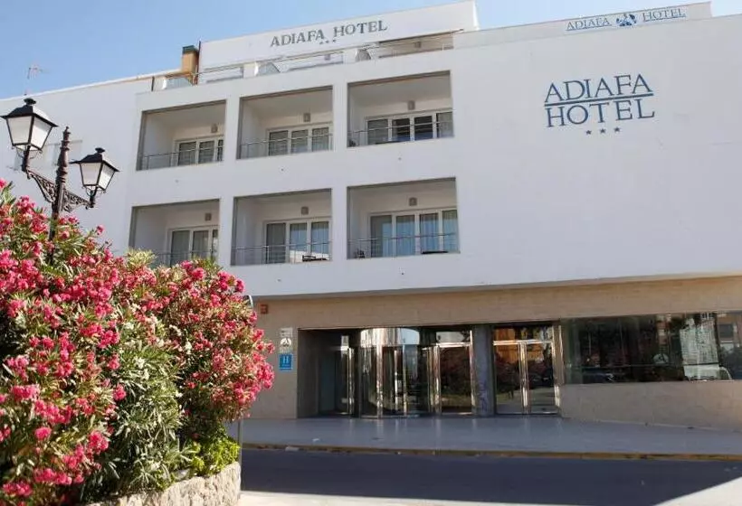 Отель Adiafa