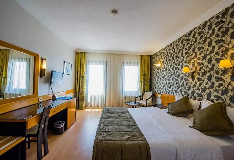 Отель Assos Eden Gardens