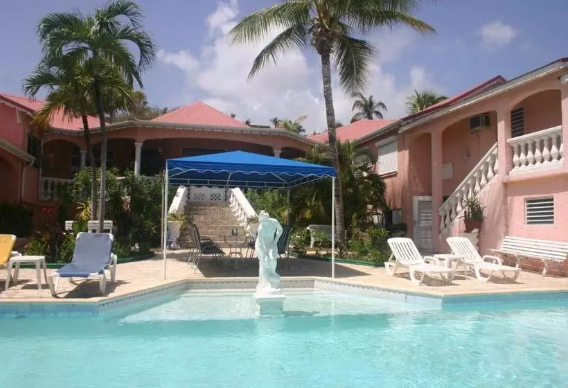 هتل Cap Caraibes Resort