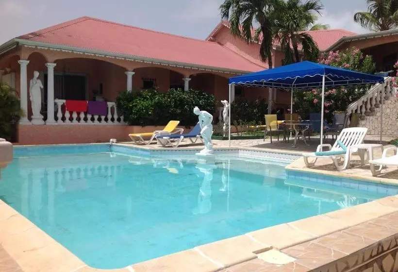 هتل Cap Caraibes Resort