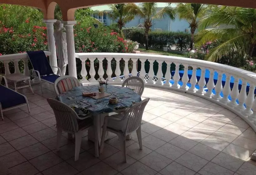 هتل Cap Caraibes Resort