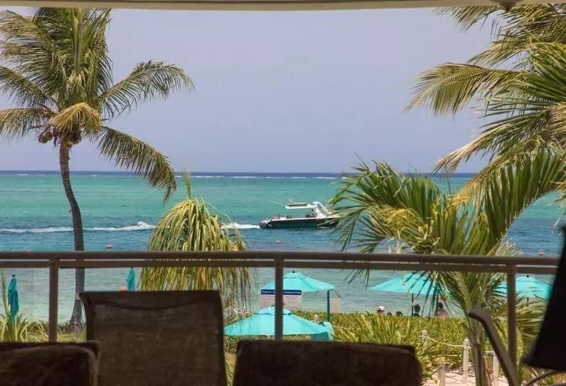 هتل Coral Gardens On Grace Bay