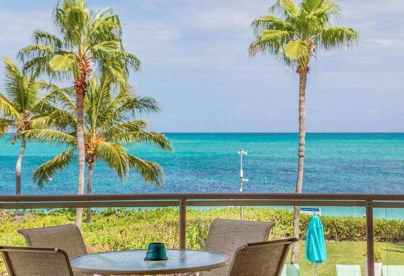 هتل Coral Gardens On Grace Bay