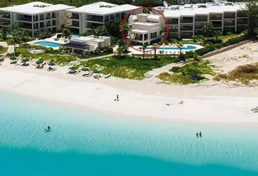هتل Coral Gardens On Grace Bay