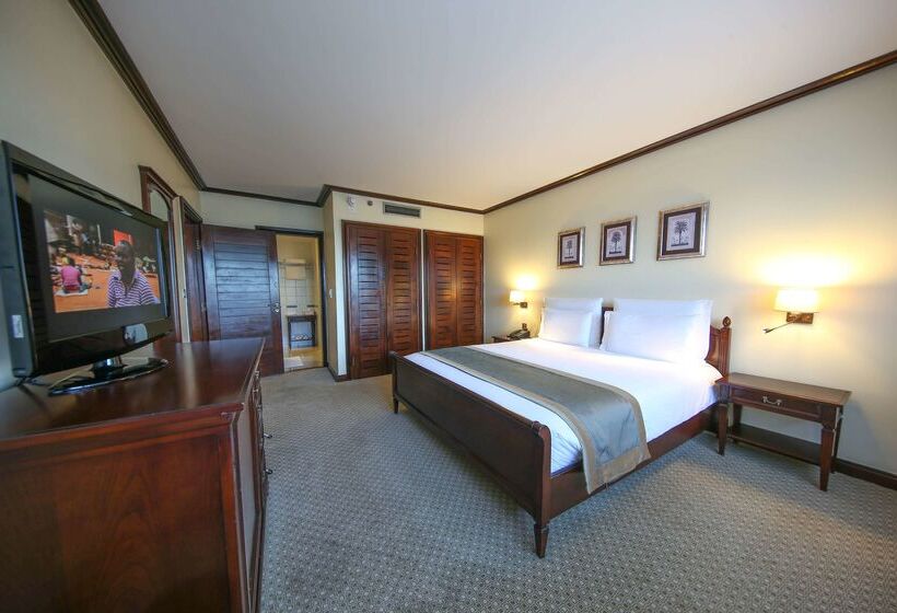 호텔 Dar Es Salaam Serena